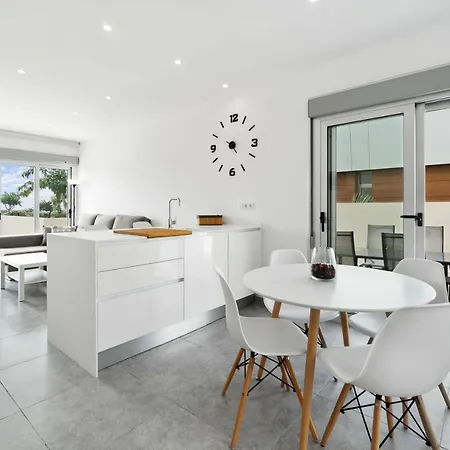 Casa Lira, Daire